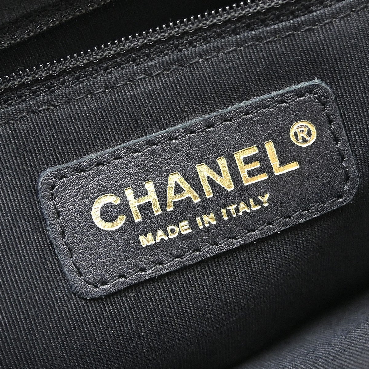 Chanel Timeless Cc Chain Quilted Caviar Black Leather Shoulder Bag Bag (Pre-Owned)