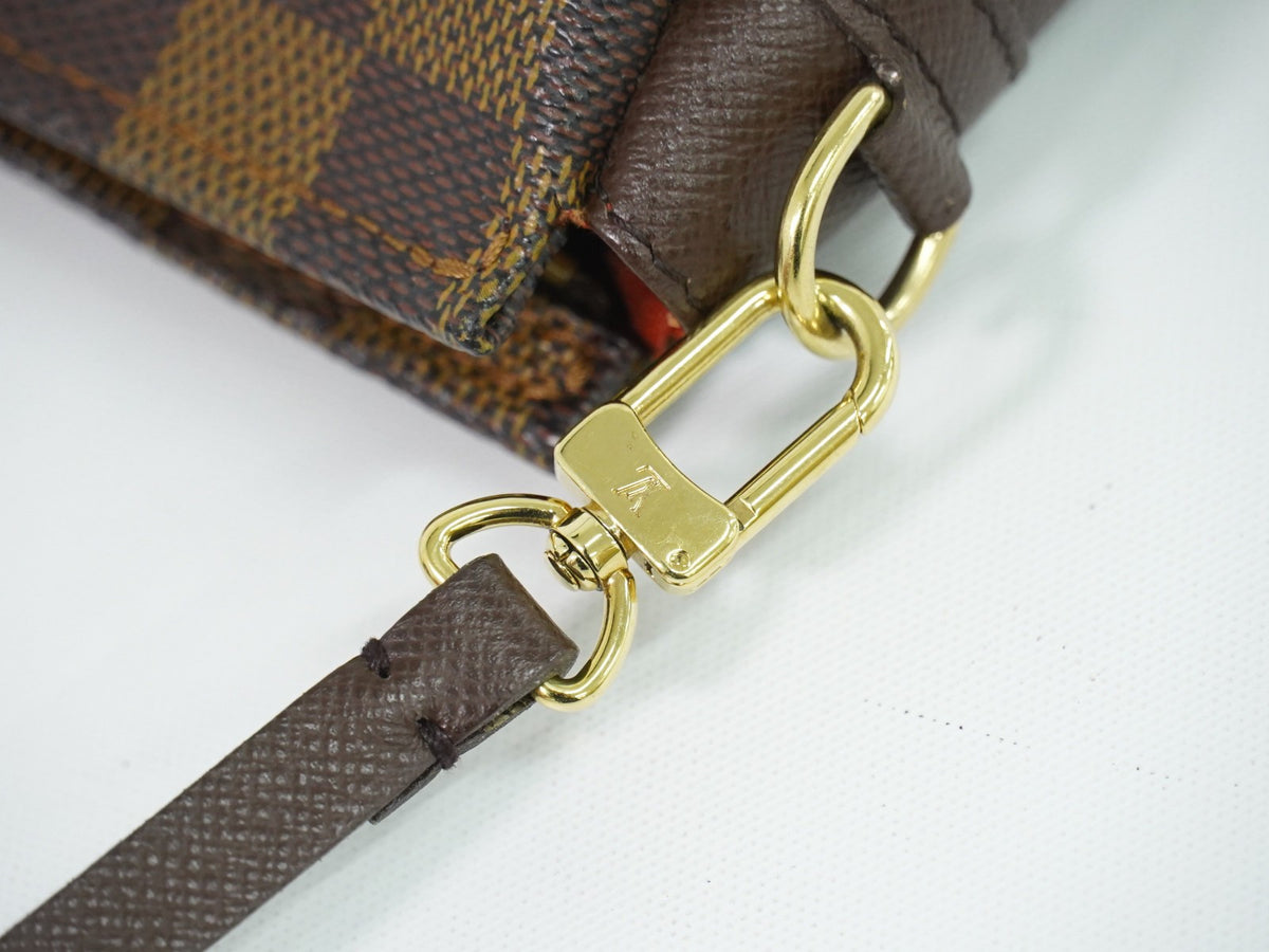 Louis Vuitton Trousse Make Up Damier Brown Canvas Clutche & Pouche Bag (Pre-Owned)