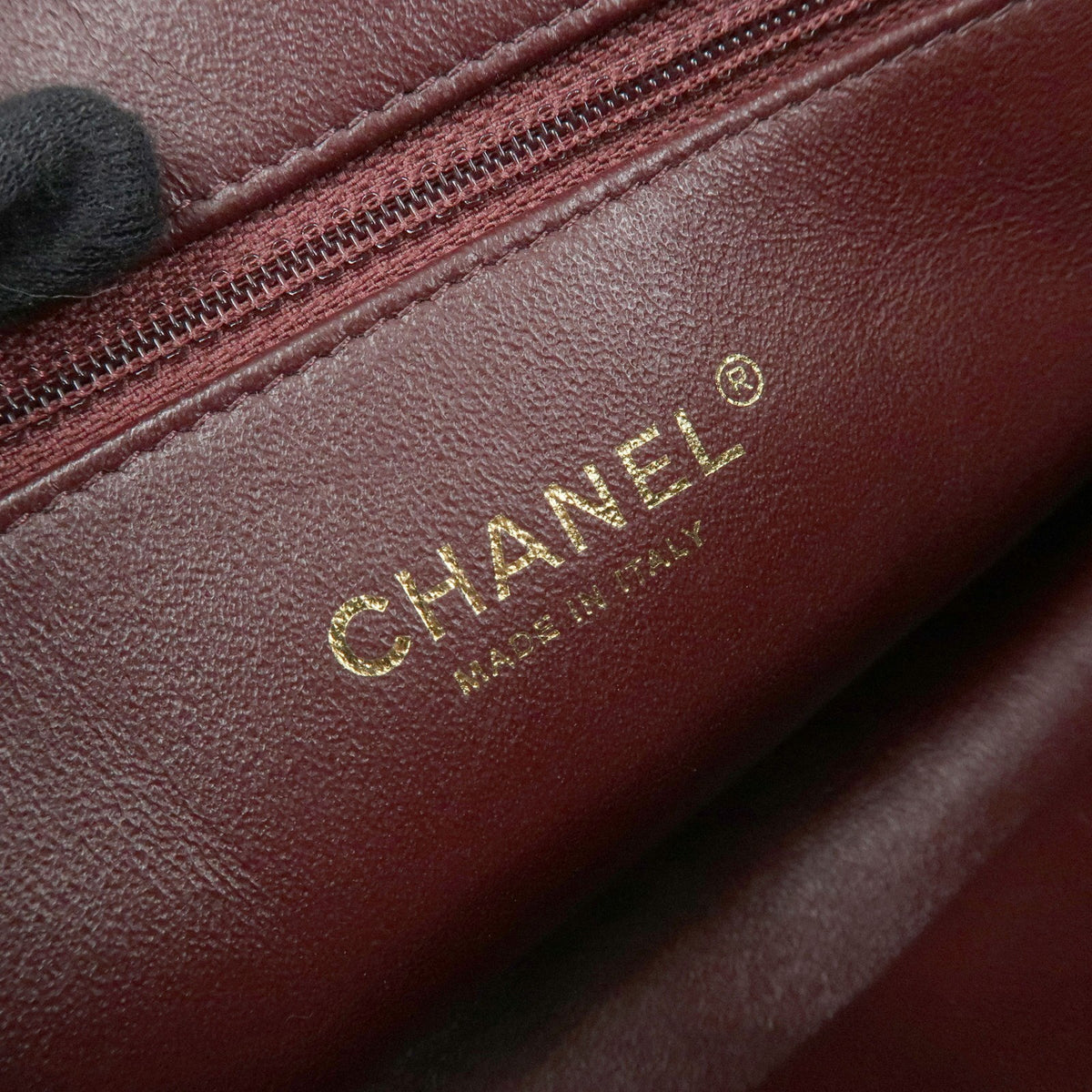 Chanel Camera Chevron Lambskin Black Leather Handbag (Pre-Owned)