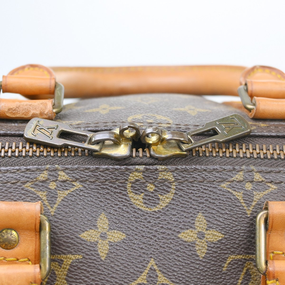 Louis Vuitton Keepall Monogram Canvas Brown Canvas Travel Bag Bag (Pre-Owned)