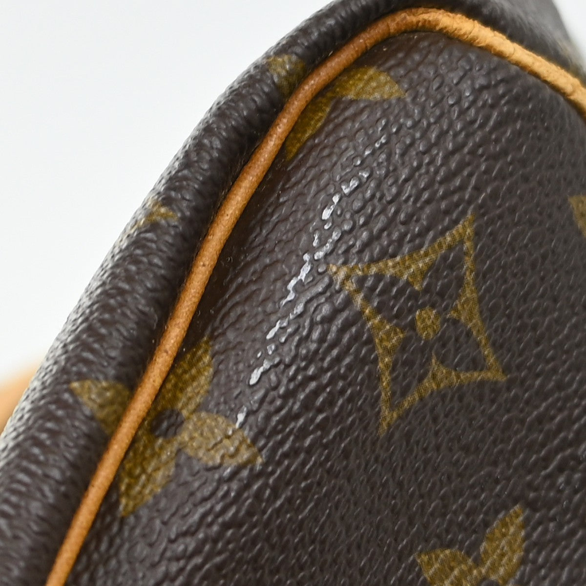 Louis Vuitton Keepall Monogram Canvas Brown Canvas Travel Bag Bag (Pre-Owned)