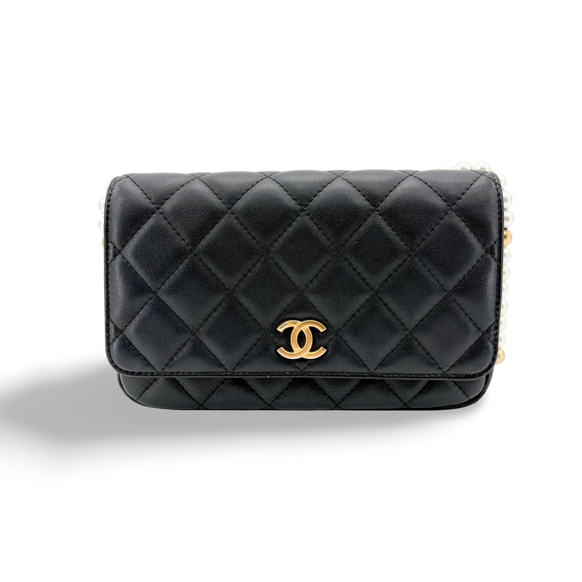 Chanel Wallet On Chain Shoulder Bag Chevron Patent Black Leather Shoulder Bag Bag (Pre-Owned)