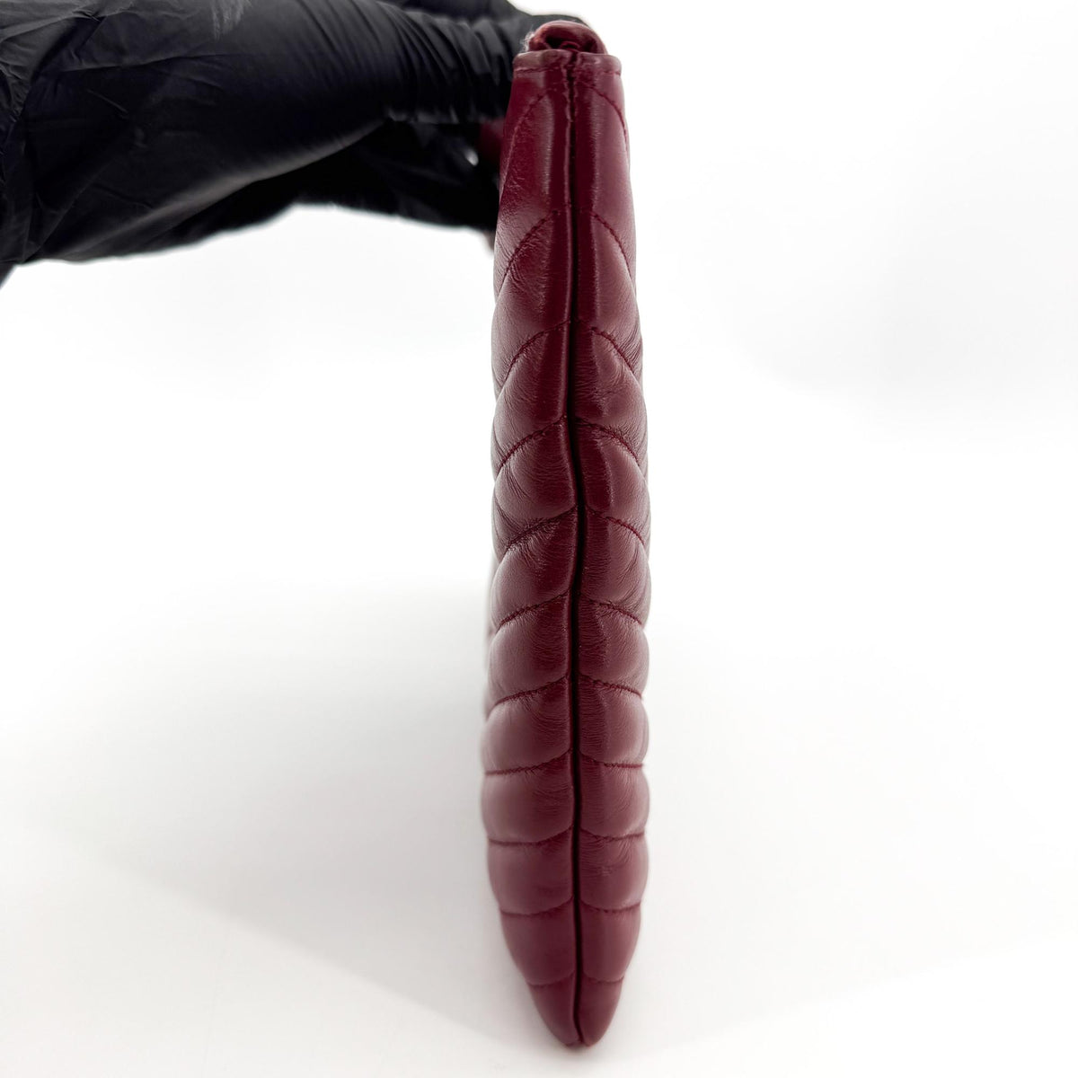 Saint Laurent Classic Monogram Wristlet Matelasse Chevron Leather Burgundy Leather Clutche & Pouche Bag (Pre-Owned)