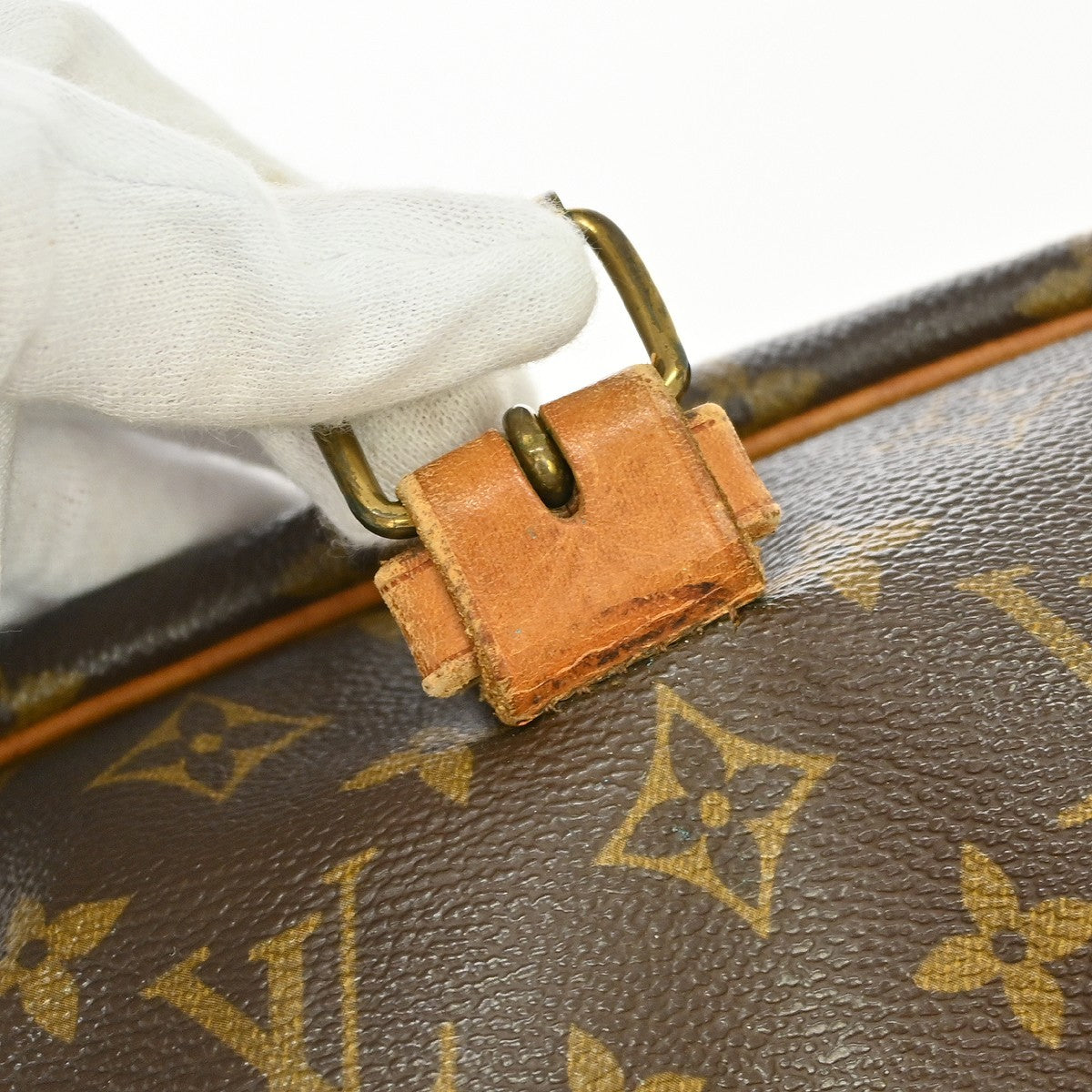 Louis Vuitton Saumur Messenger Monogram Canvas Brown Canvas Handbag (Pre-Owned)