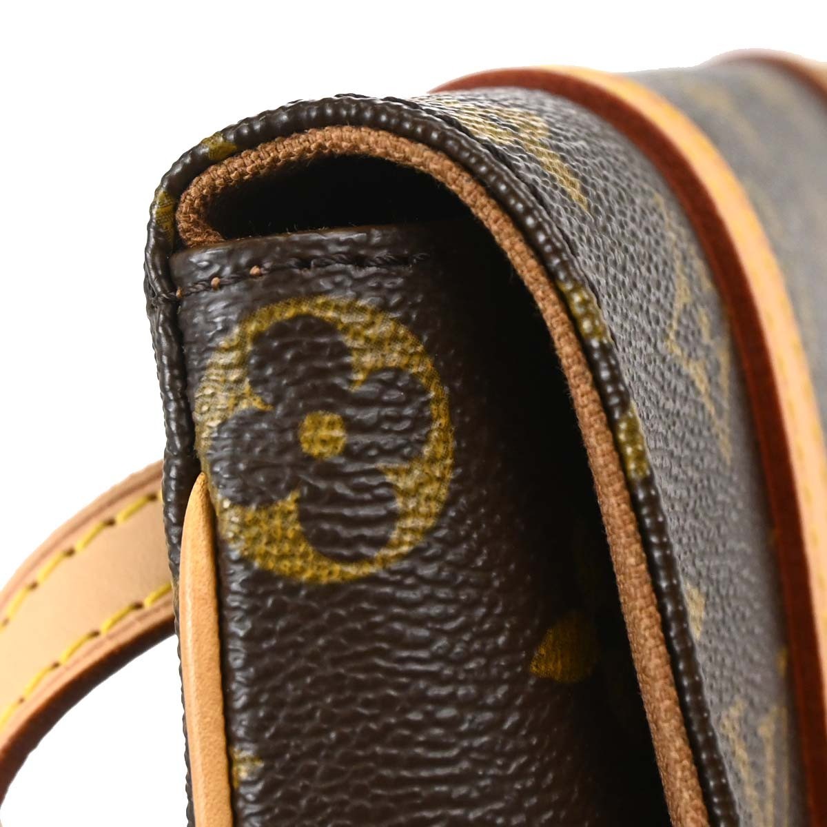 Louis Vuitton Marelle Waist Monogram Canvas Brown Canvas Clutche & Pouche Bag (Pre-Owned)
