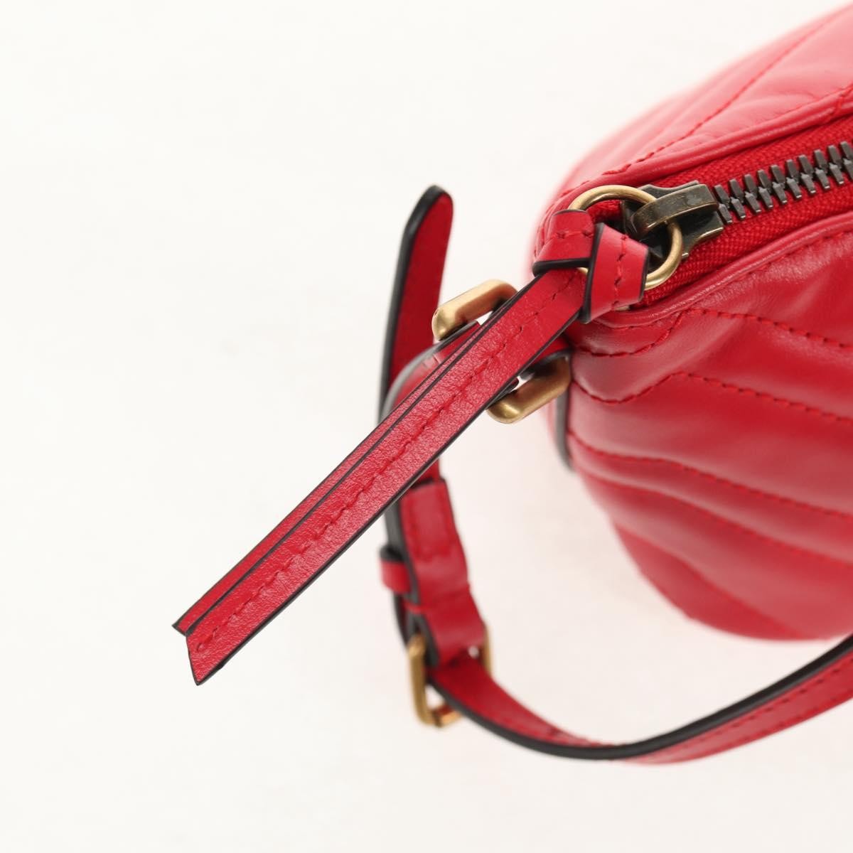 Gucci Gg Marmont Pochette Shoulder Matelasse Leather Red Leather Clutche & Pouche Bag (Pre-Owned)