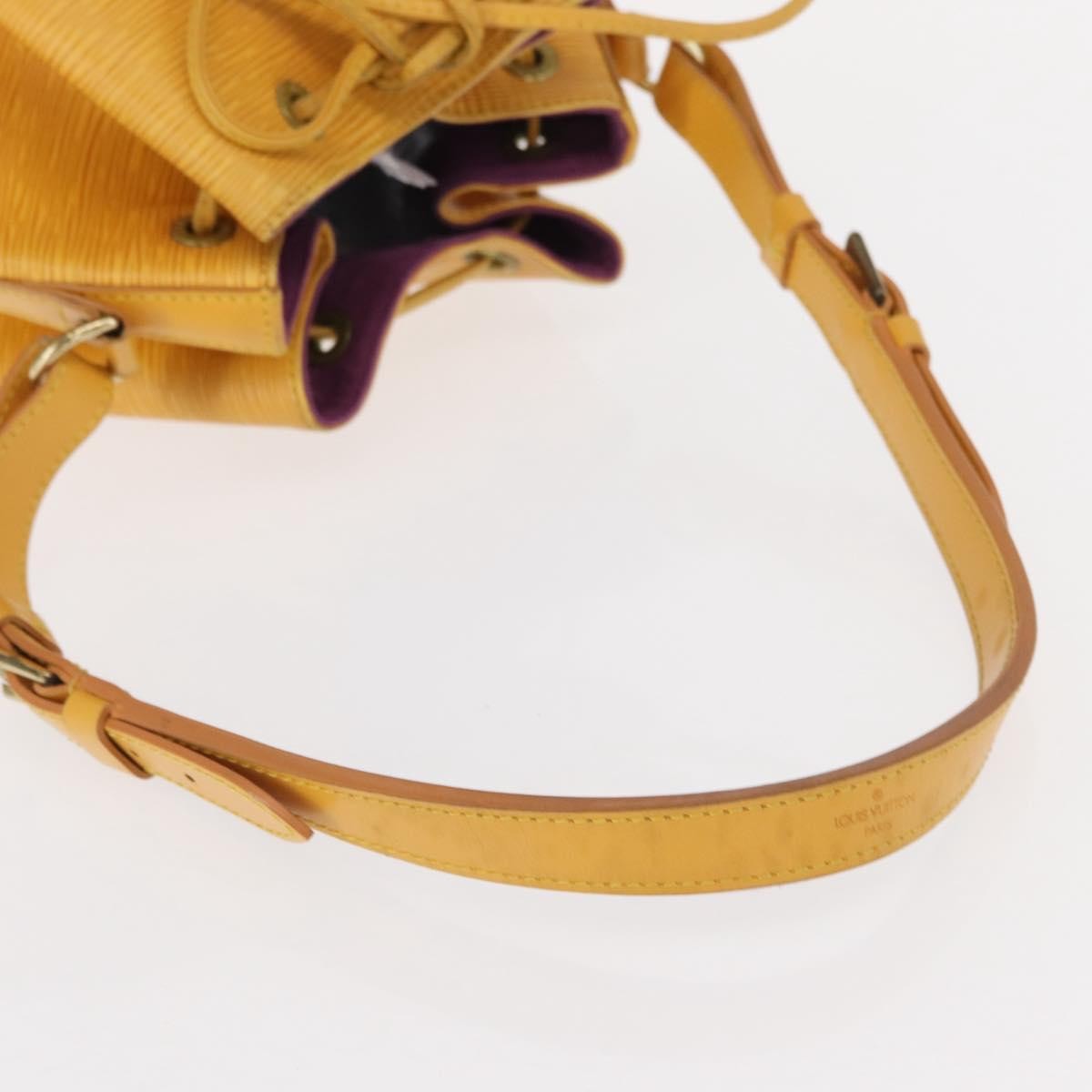 Louis Vuitton Noe Epi Leather Yellow Leather Shoulder Bag Bag (Pre-Owned)