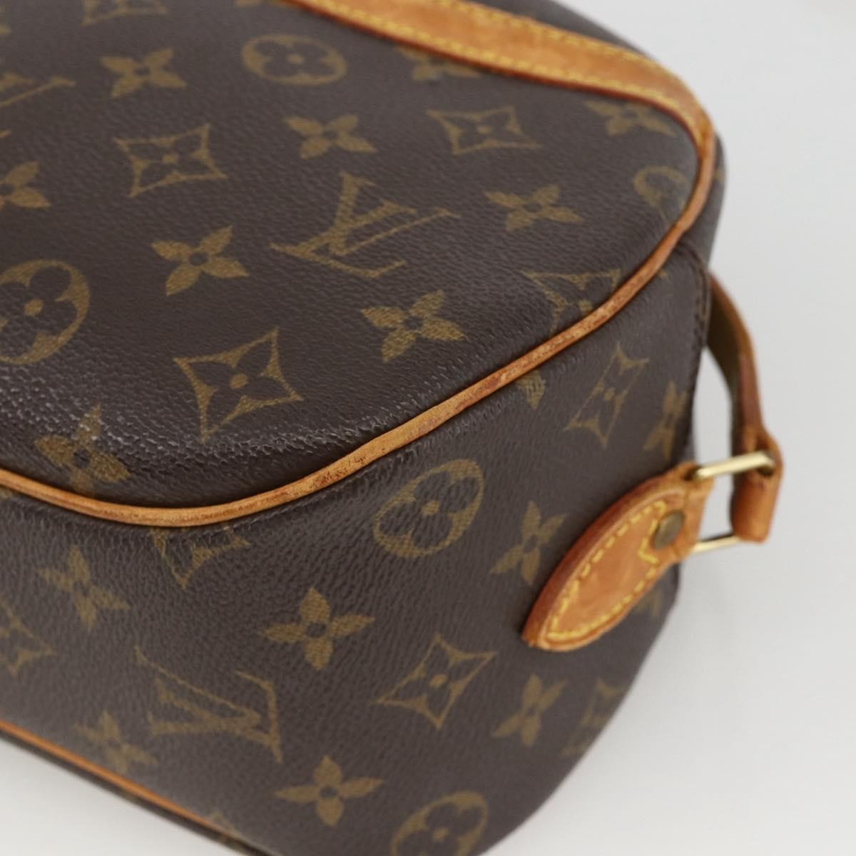 Louis Vuitton Blois Monogram Canvas Brown Canvas Handbag (Pre-Owned)