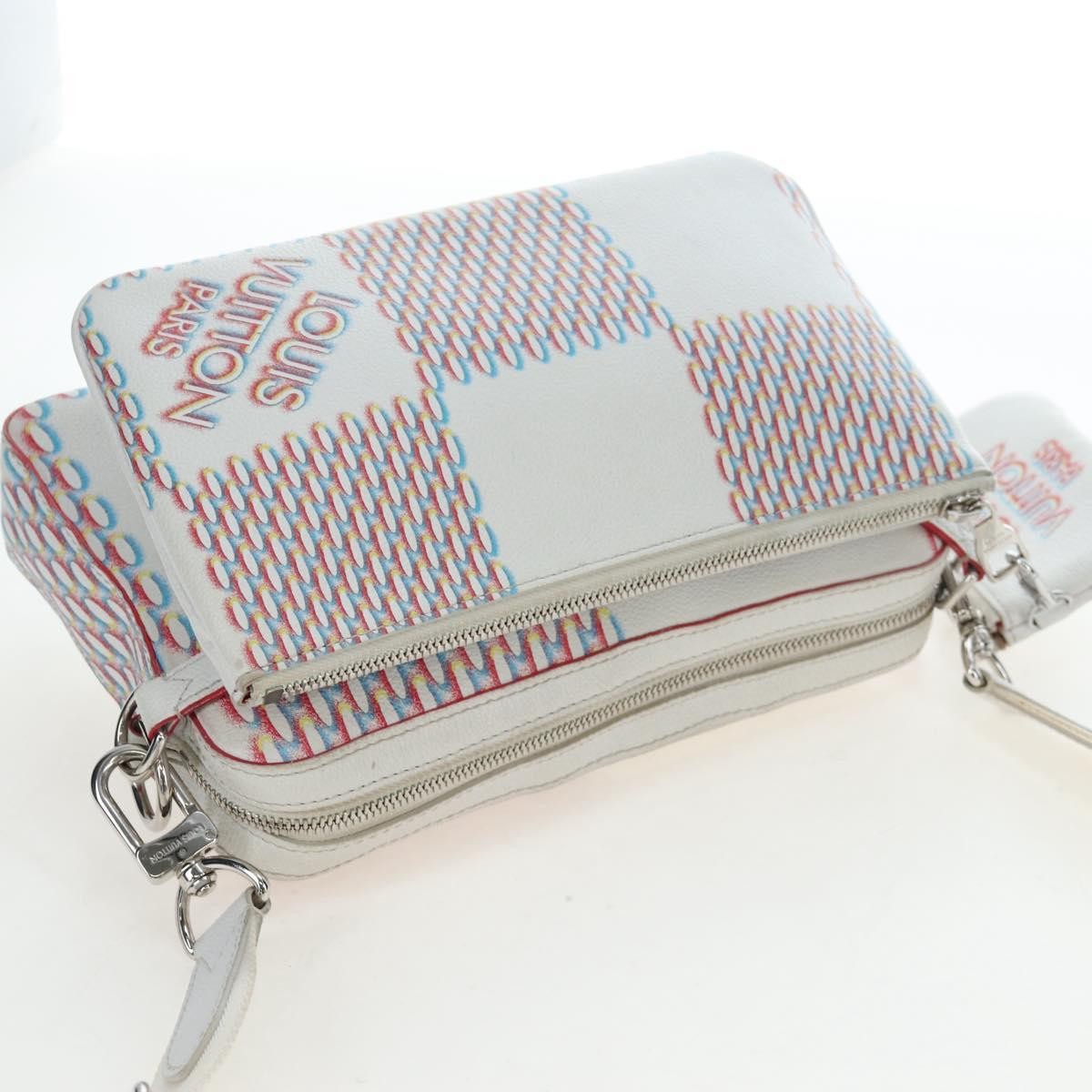 Louis Vuitton Trio Messenger Limited Edition Damier Spray Leather White Canvas Handbag (Pre-Owned)