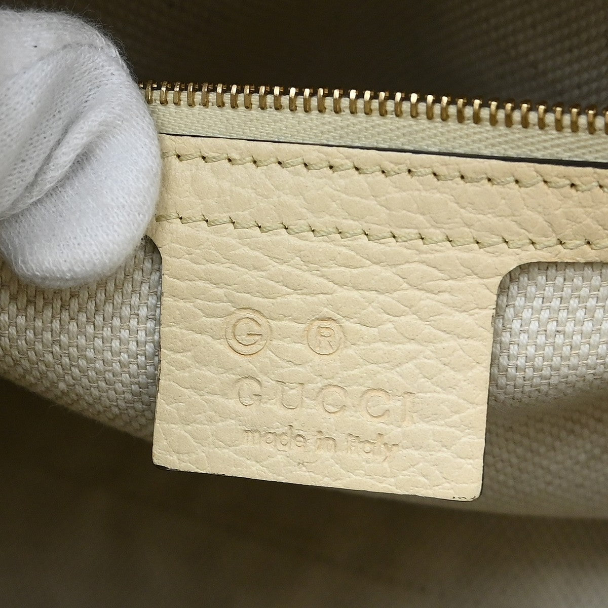 Gucci Soho Convertible Top Handle Satchel Leather Beige Leather Handbag (Pre-Owned)