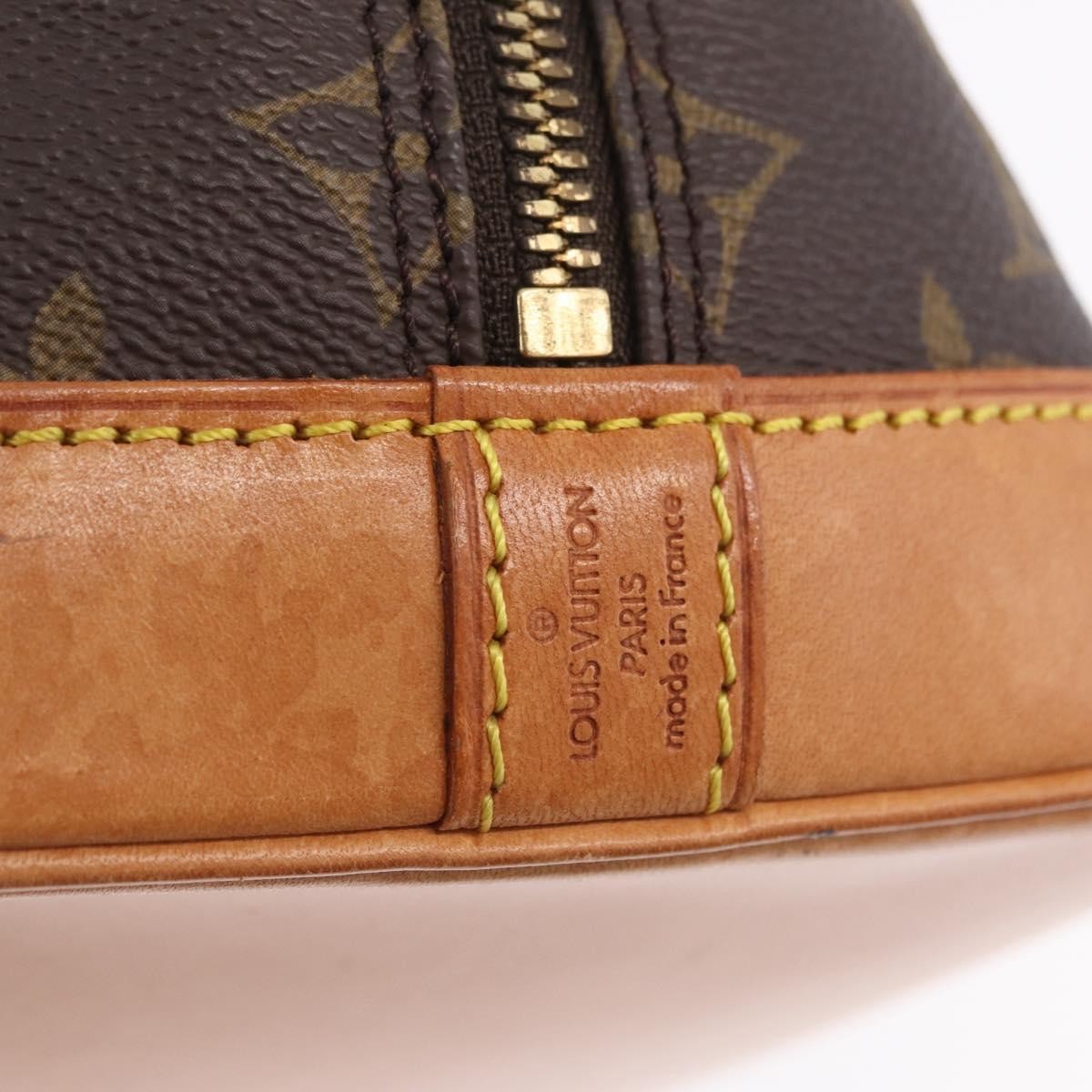 Louis Vuitton Alma Monogram Canvas Brown Canvas Handbag (Pre-Owned)