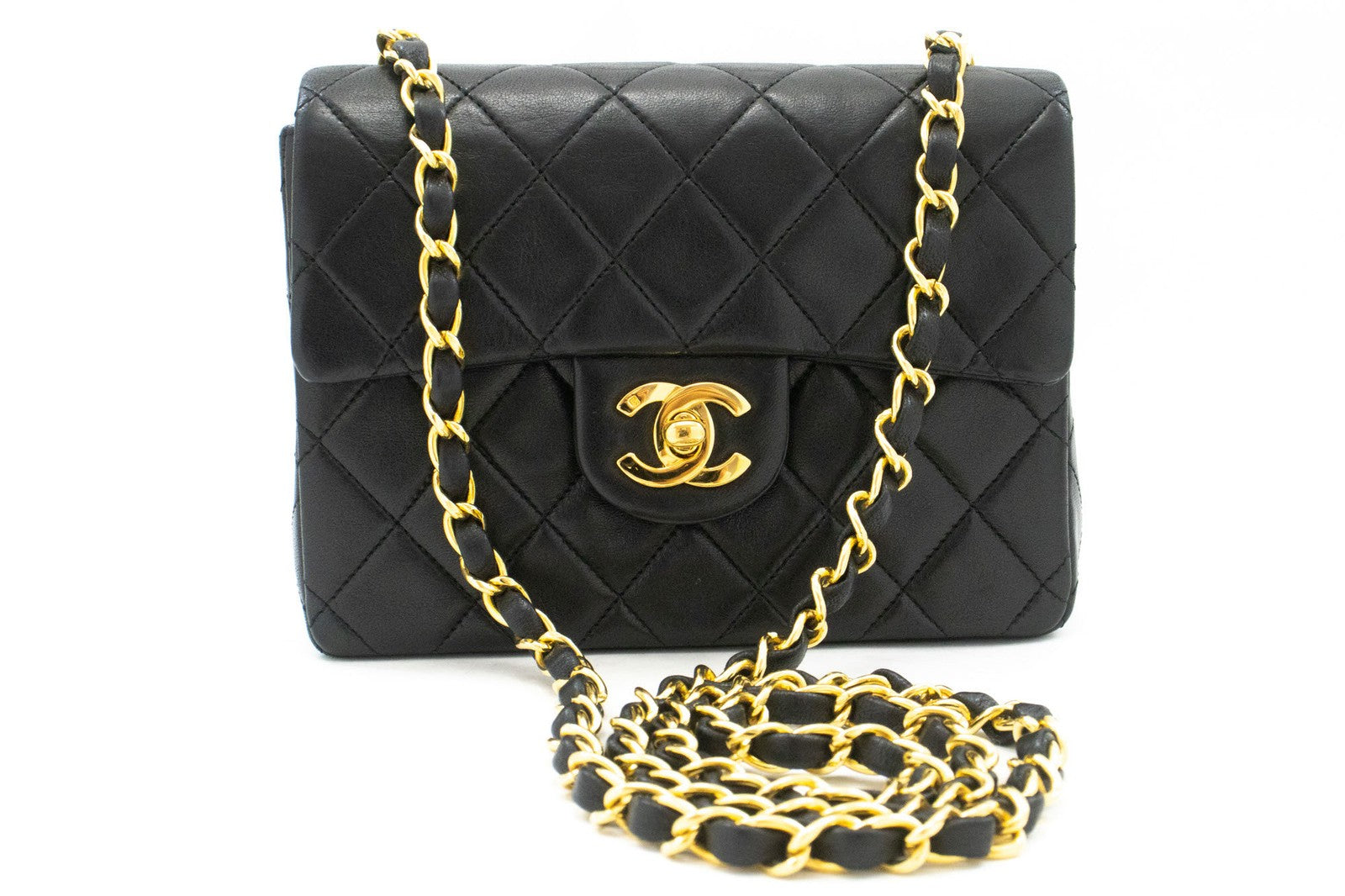 Chanel Vintage Square Classic Flap Quilted Lambskin Black Leather Shoulder Bag Bag (Pre-Owned)