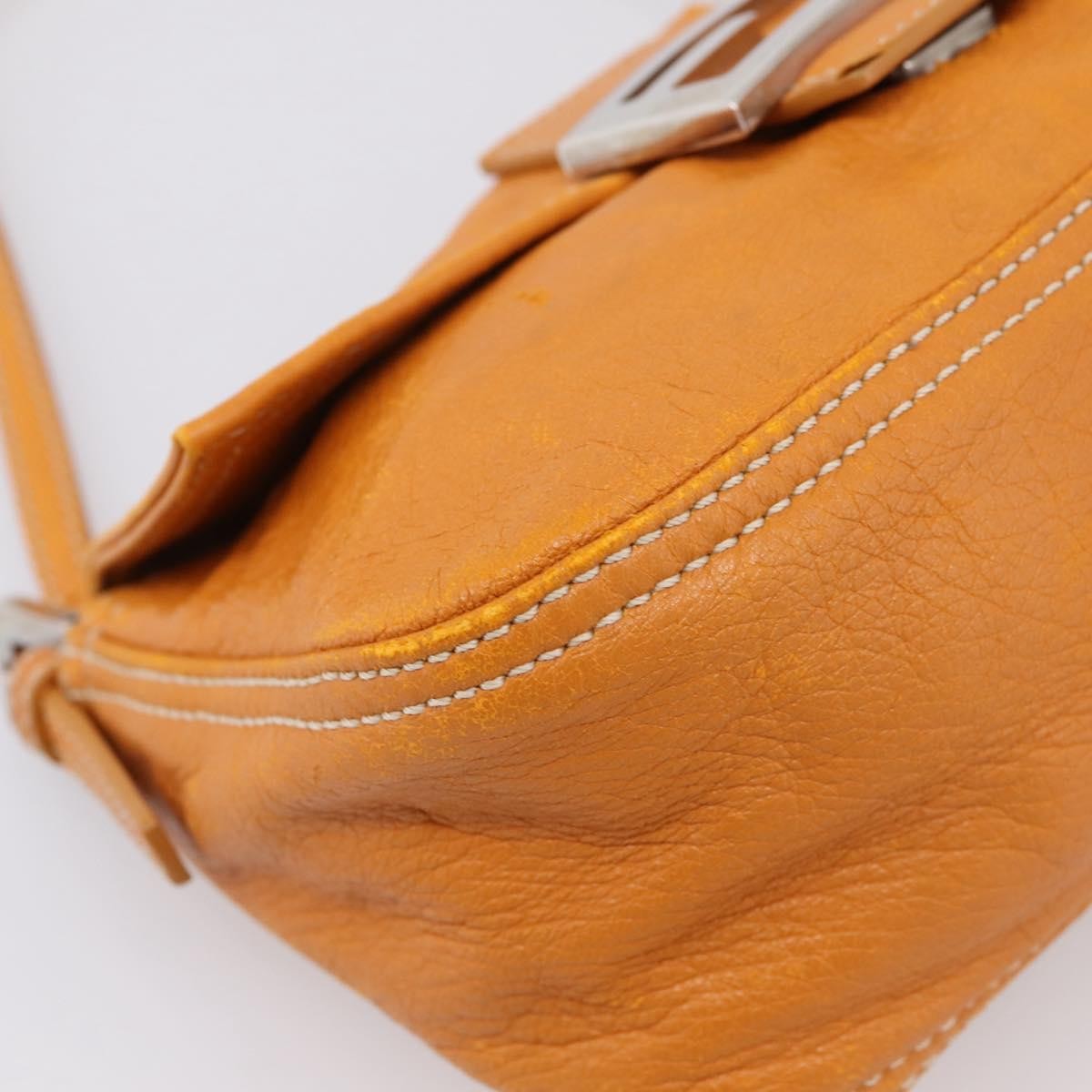 Fendi Selleria Baguette Leather Brown Leather Handbag (Pre-Owned)
