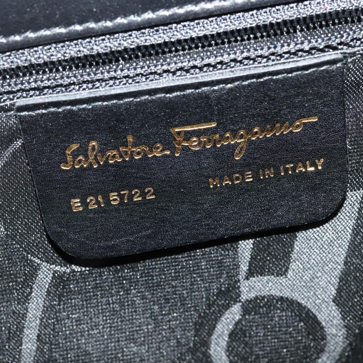 Salvatore Ferragamo Gancini Leather Black Leather Shoulder Bag Bag (Pre-Owned)