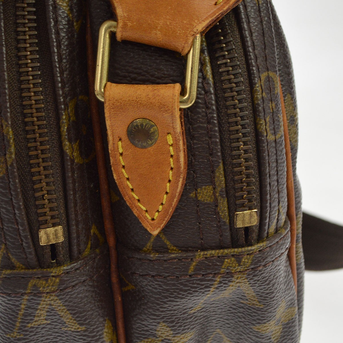 Louis Vuitton Reporter Monogram Brown Canvas Shoulder Bag Bag (Pre-Owned)
