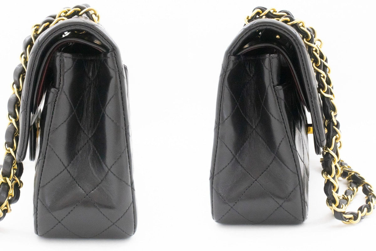 Chanel Vintage Classic Double Flap Quilted Lambskin Black Leather Handbag (Pre-Owned)