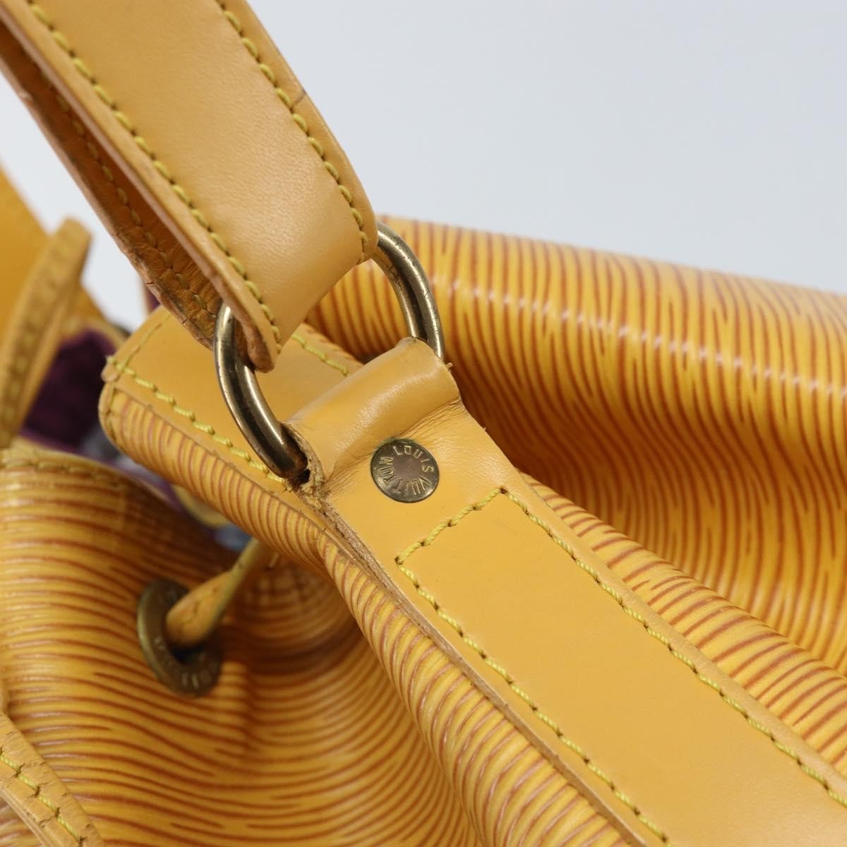 Louis Vuitton Petit Noe Epi Leather Yellow Leather Shoulder Bag Bag (Pre-Owned)