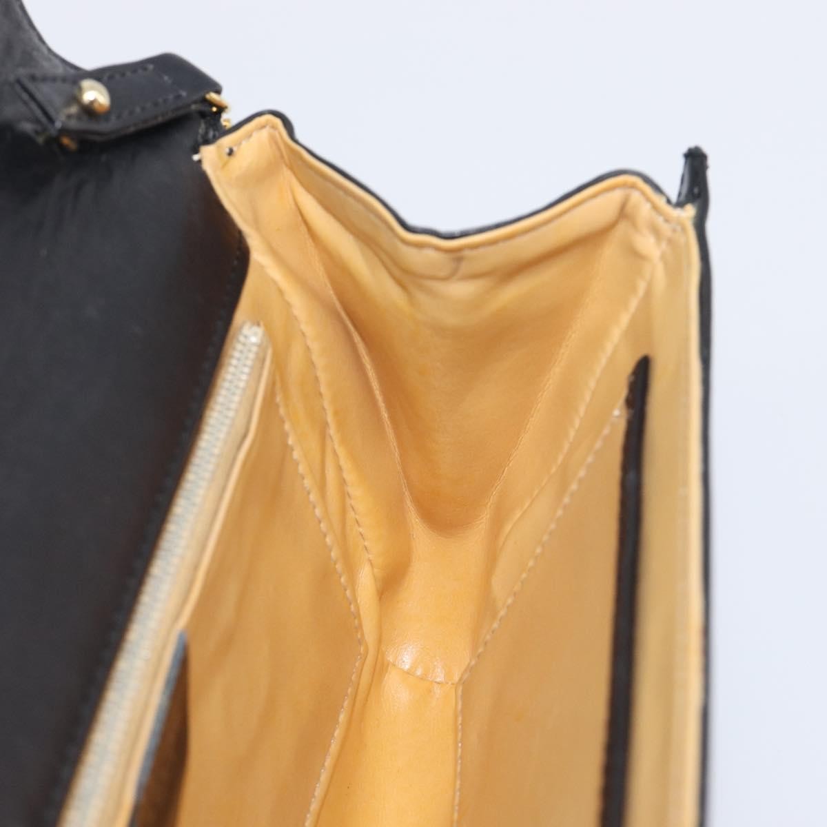 Celine Shoulder Leather Black Leather Shoulder Bag Bag (Pre-Owned)
