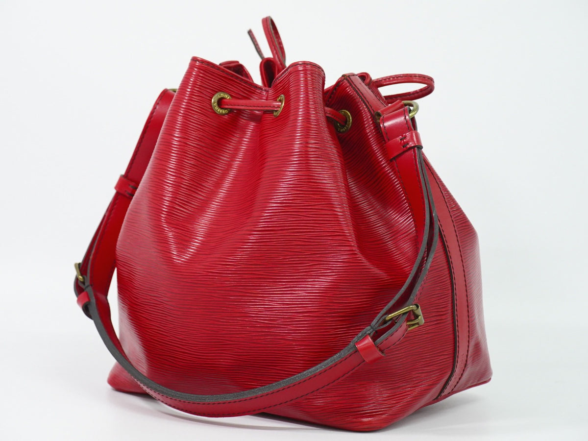 Louis Vuitton Petit Noe Epi Leather Red Leather Handbag (Pre-Owned)