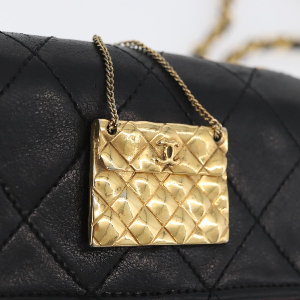 Chanel Vintage Square Cc Flap Quilted Lambskin Black Leather Shoulder Bag Bag (Pre-Owned)