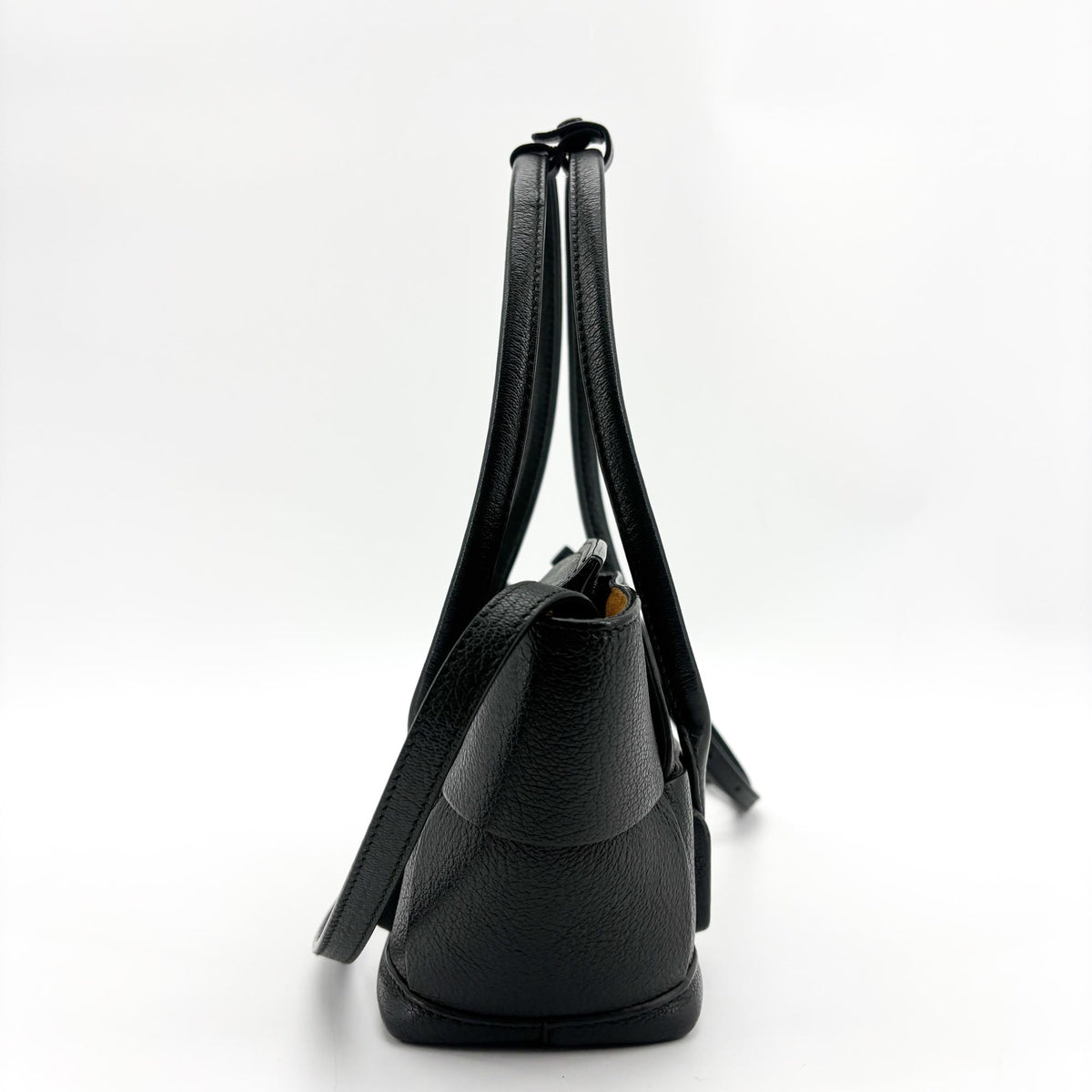 Bottega Veneta Arco Maxi Intrecciato Leather Black Leather Tote Bag Bag (Pre-Owned)