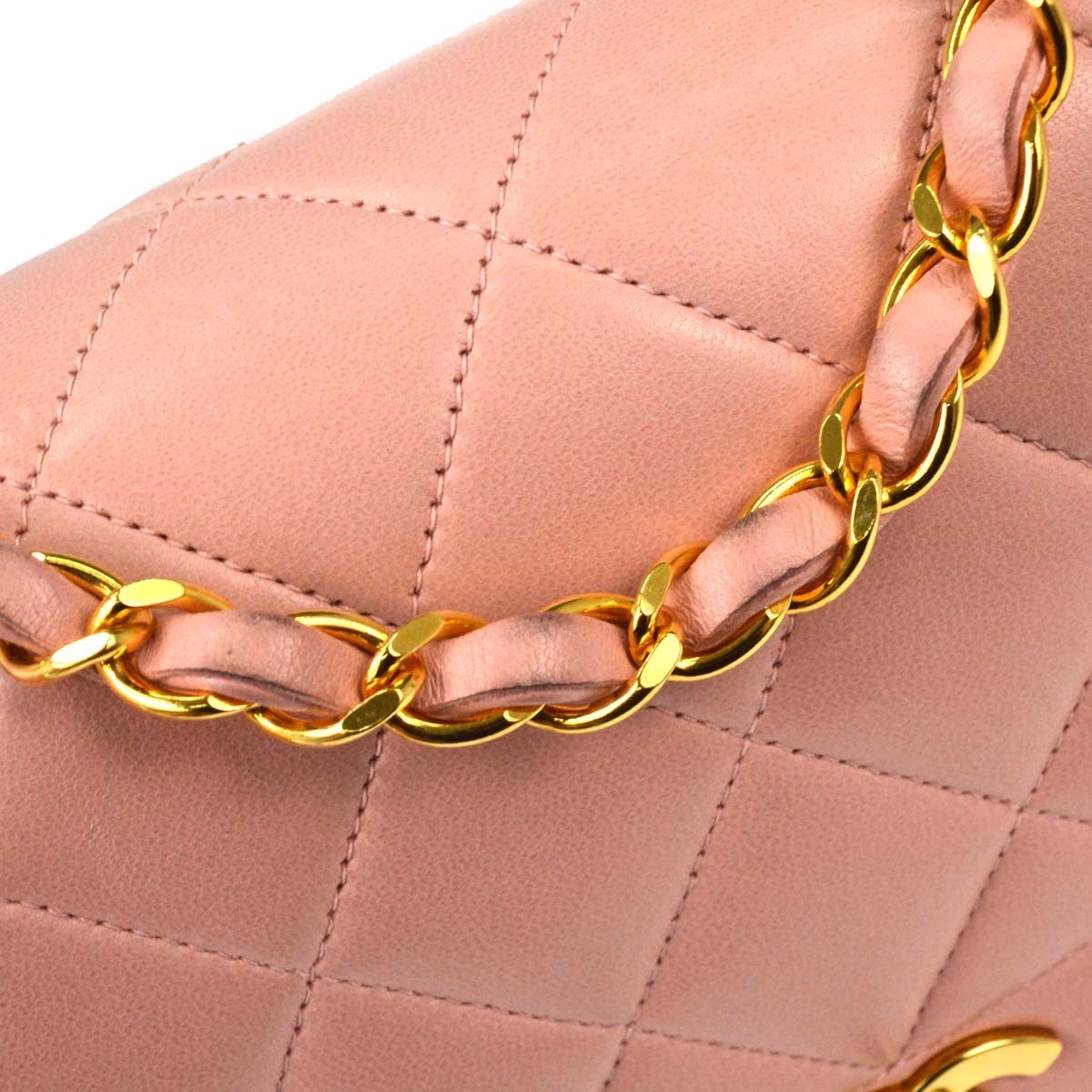 Chanel Vintage Diana Flap Quilted Lambskin Pink Leather Shoulder Bag Bag (Pre-Owned)