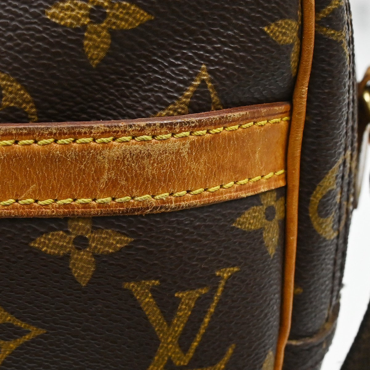 Louis Vuitton Reporter Monogram Canvas Brown Canvas Handbag (Pre-Owned)