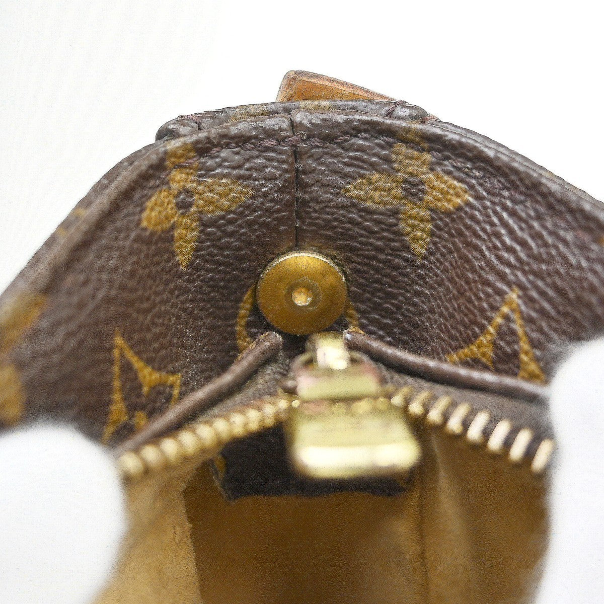 Louis Vuitton Monogram Looping Monogram Canvas Brown Canvas Shoulder Bag Bag (Pre-Owned)