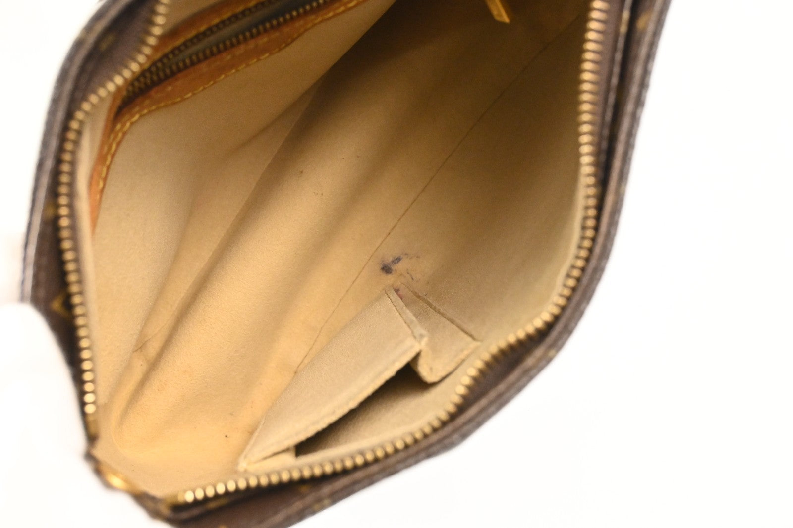Louis Vuitton Monogram Looping Monogram Canvas Brown Canvas Shoulder Bag Bag (Pre-Owned)