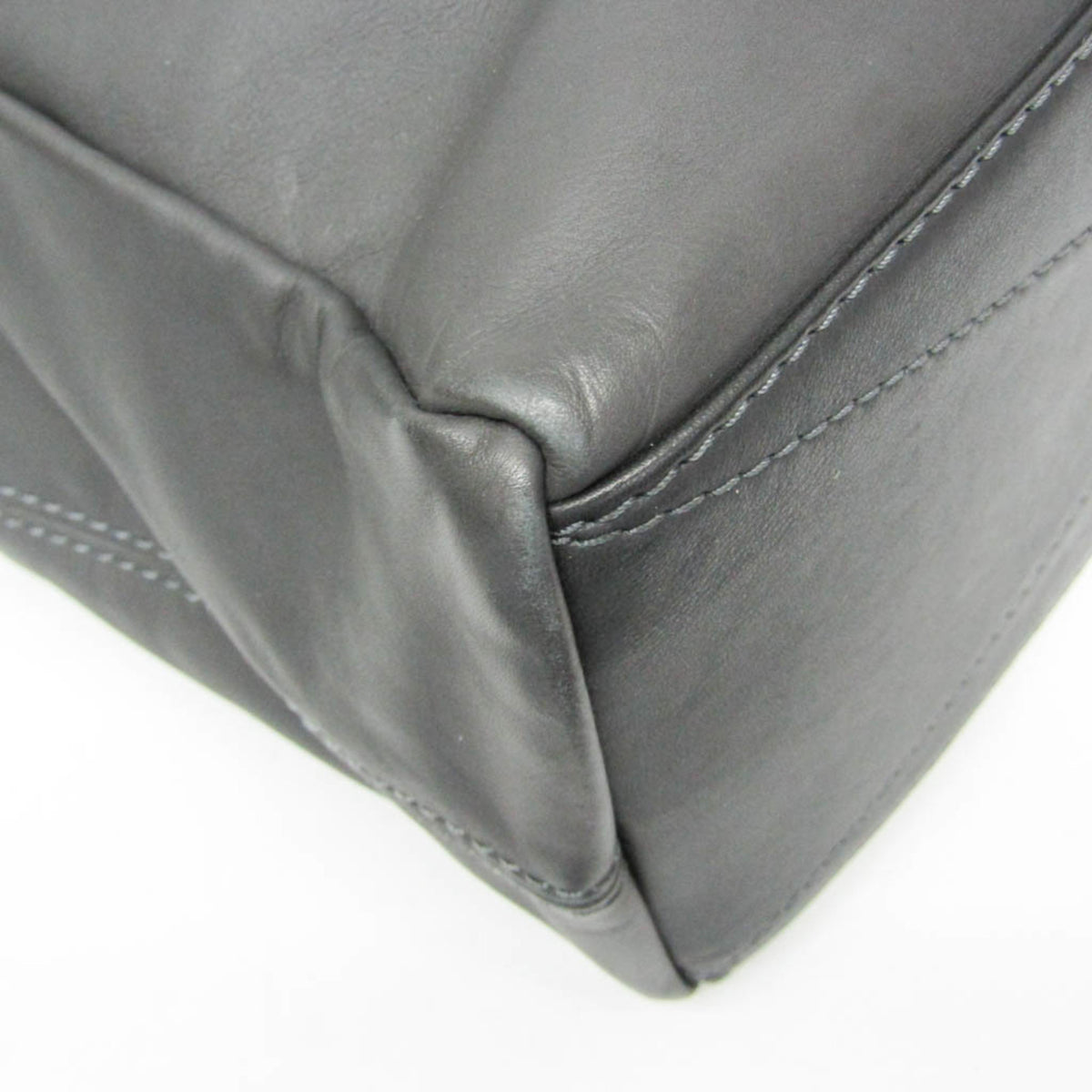 Louis Vuitton V Line Move Gaston Leather Gray Leather Handbag (Pre-Owned)