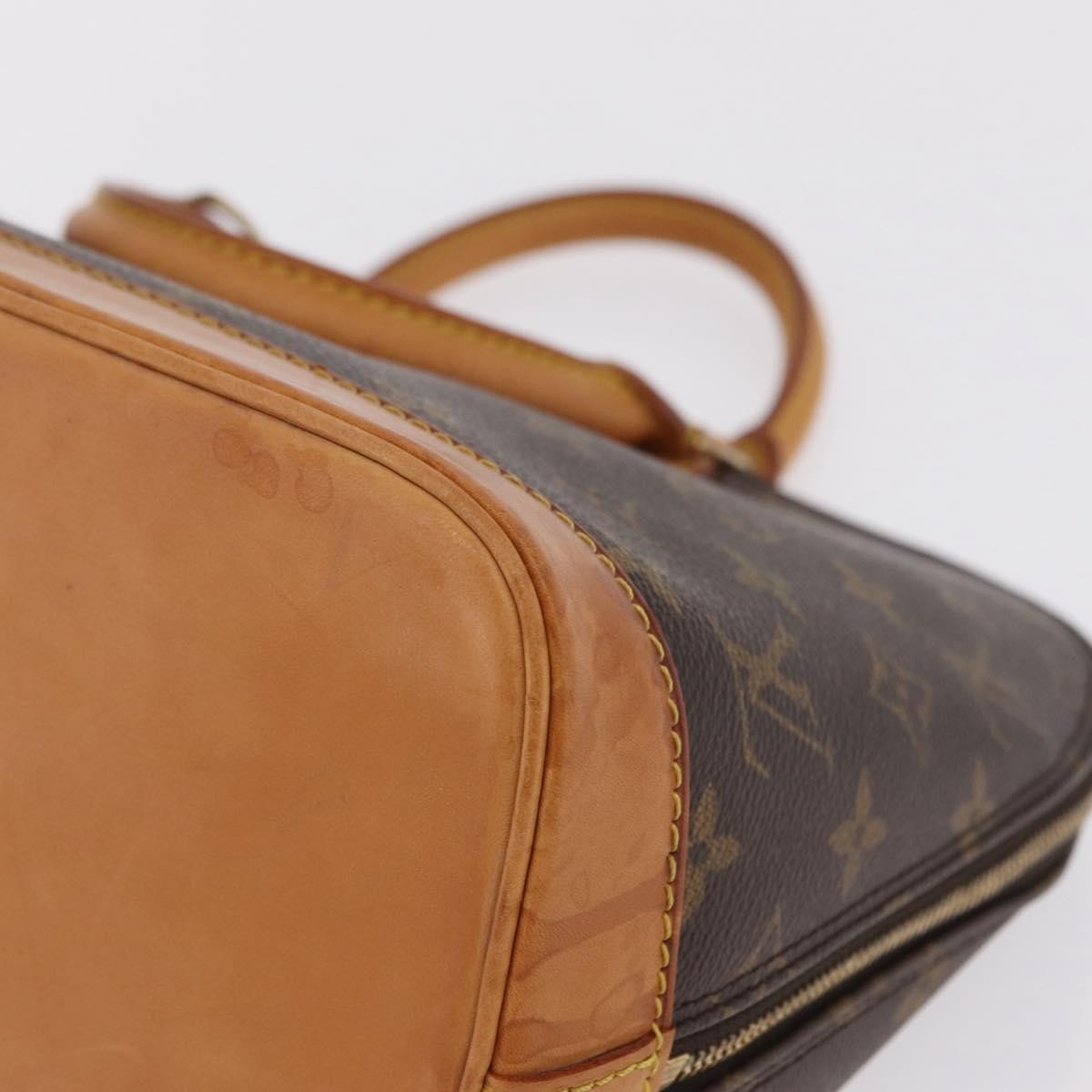 Louis Vuitton Alma Monogram Canvas Brown Canvas Handbag (Pre-Owned)