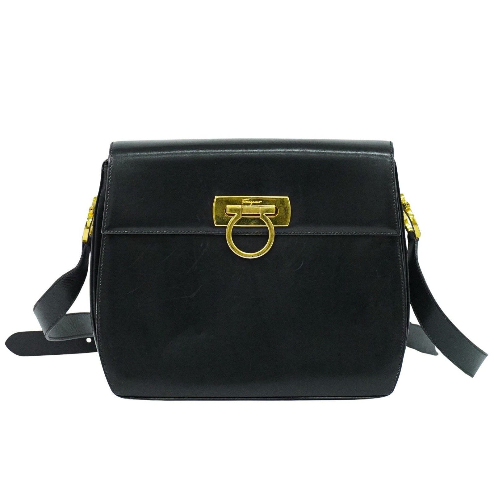 Salvatore Ferragamo Gancini Leather Black Leather Shoulder Bag Bag (Pre-Owned)