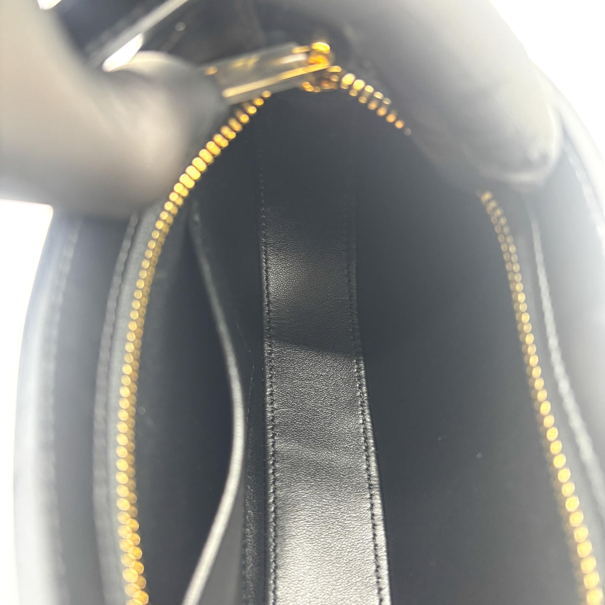 Celine Triomphe Tilly Smooth Calfskin Black Leather Handbag (Pre-Owned)