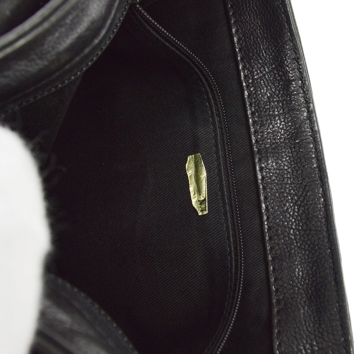 Chanel Diamond Stitch Messenger Quilted Calfskin Black Leather Crossbody Bag Bag (Pre-Owned)