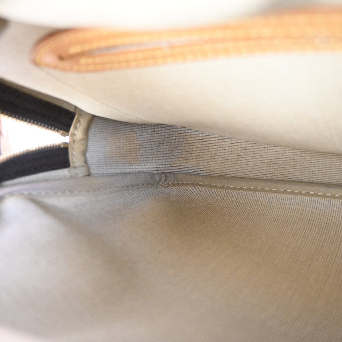 Louis Vuitton Reporter Monogram Brown Canvas Shoulder Bag Bag (Pre-Owned)