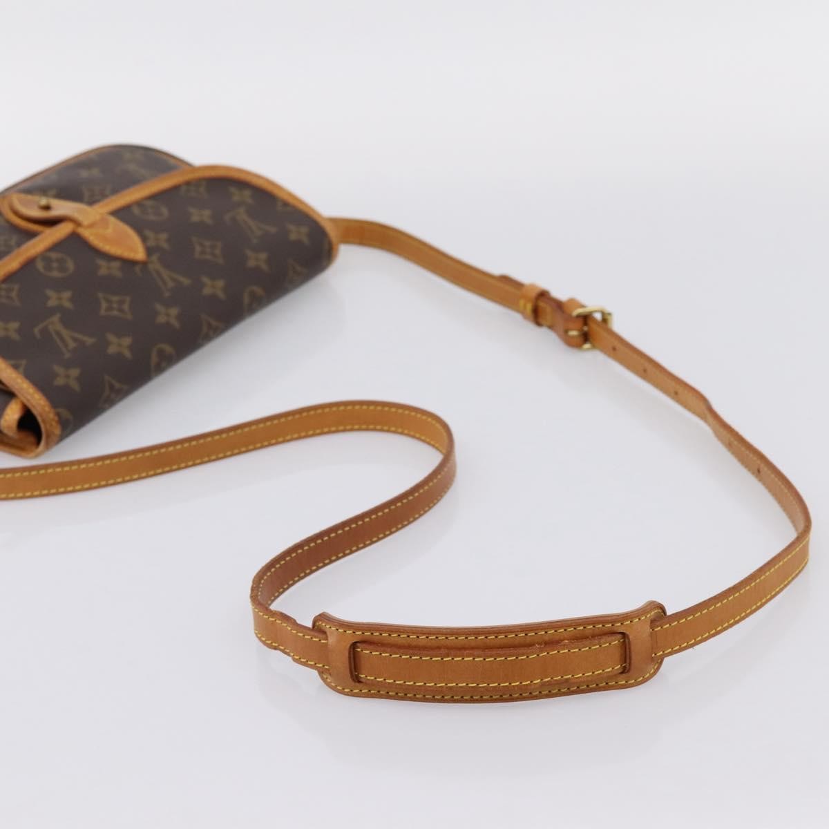 Louis Vuitton Sac Gibeciere Messenger Monogram Canvas Brown Canvas Shoulder Bag Bag (Pre-Owned)