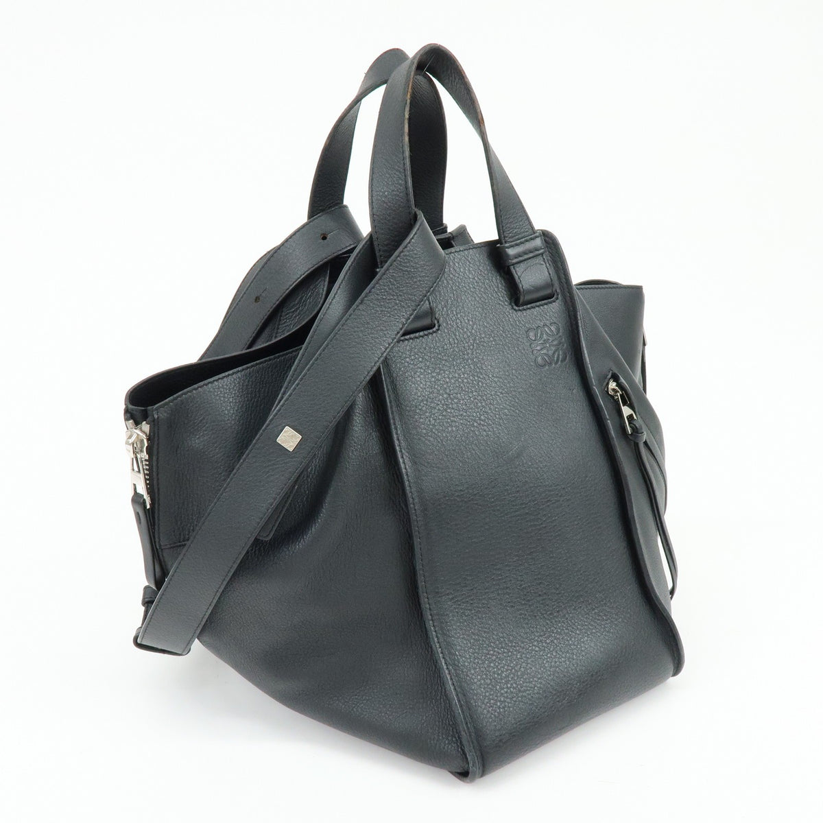 Loewe Hammock Leather Black Leather Handbag (Pre-Owned)