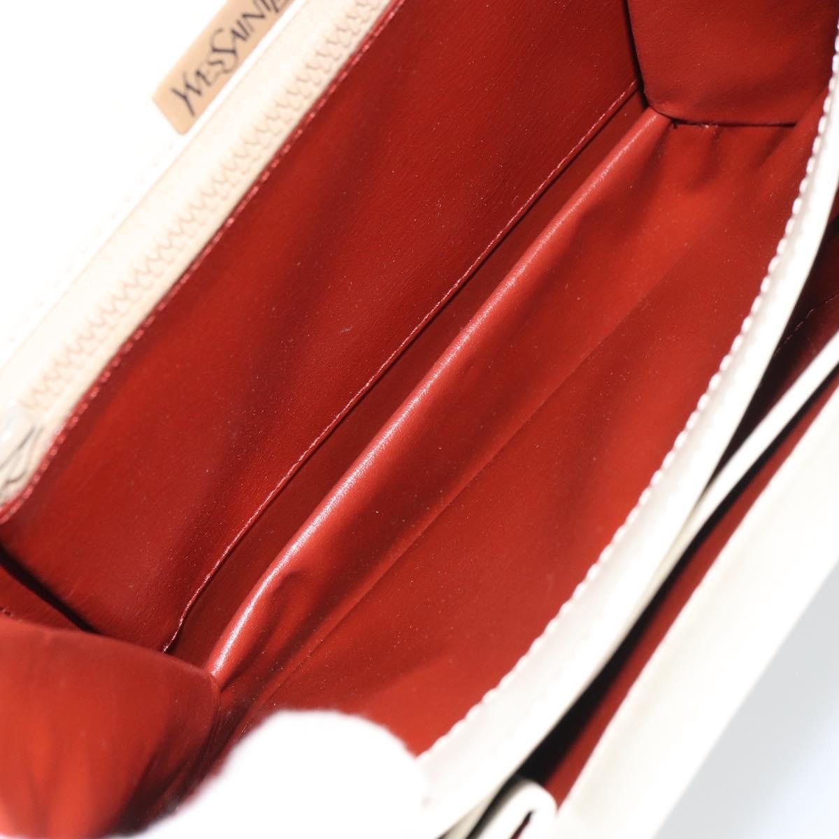 Saint Laurent Vintage Leather White Leather Shoulder Bag Bag (Pre-Owned)