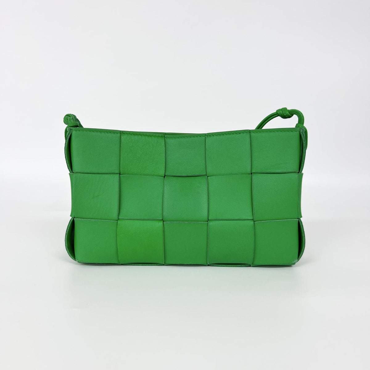Bottega Veneta Cassette Maxi Intrecciato Leather Green Leather Shoulder Bag Bag (Pre-Owned)