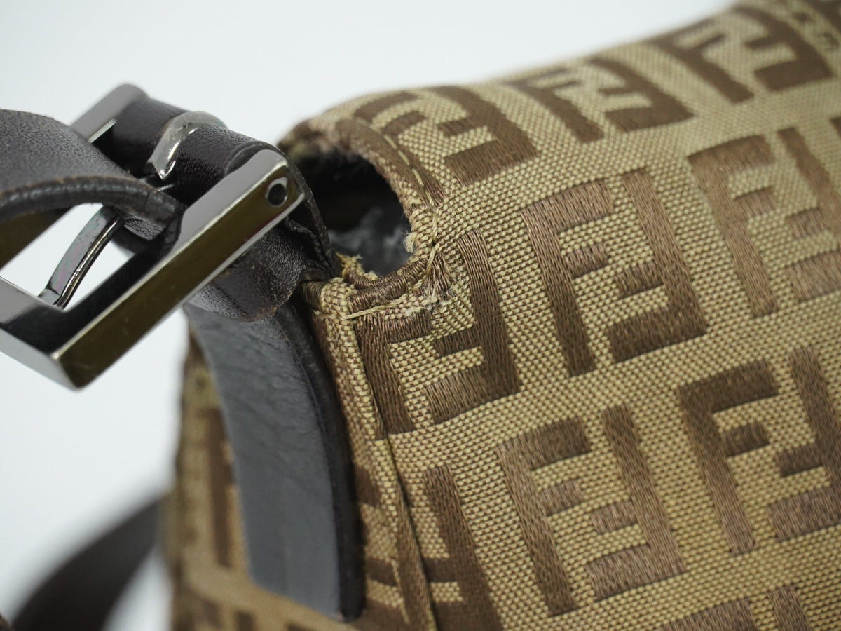 Fendi Zucchino Canvas Mamma Baguette Canvas Brown Canvas Shoulder Bag Bag (Pre-Owned)