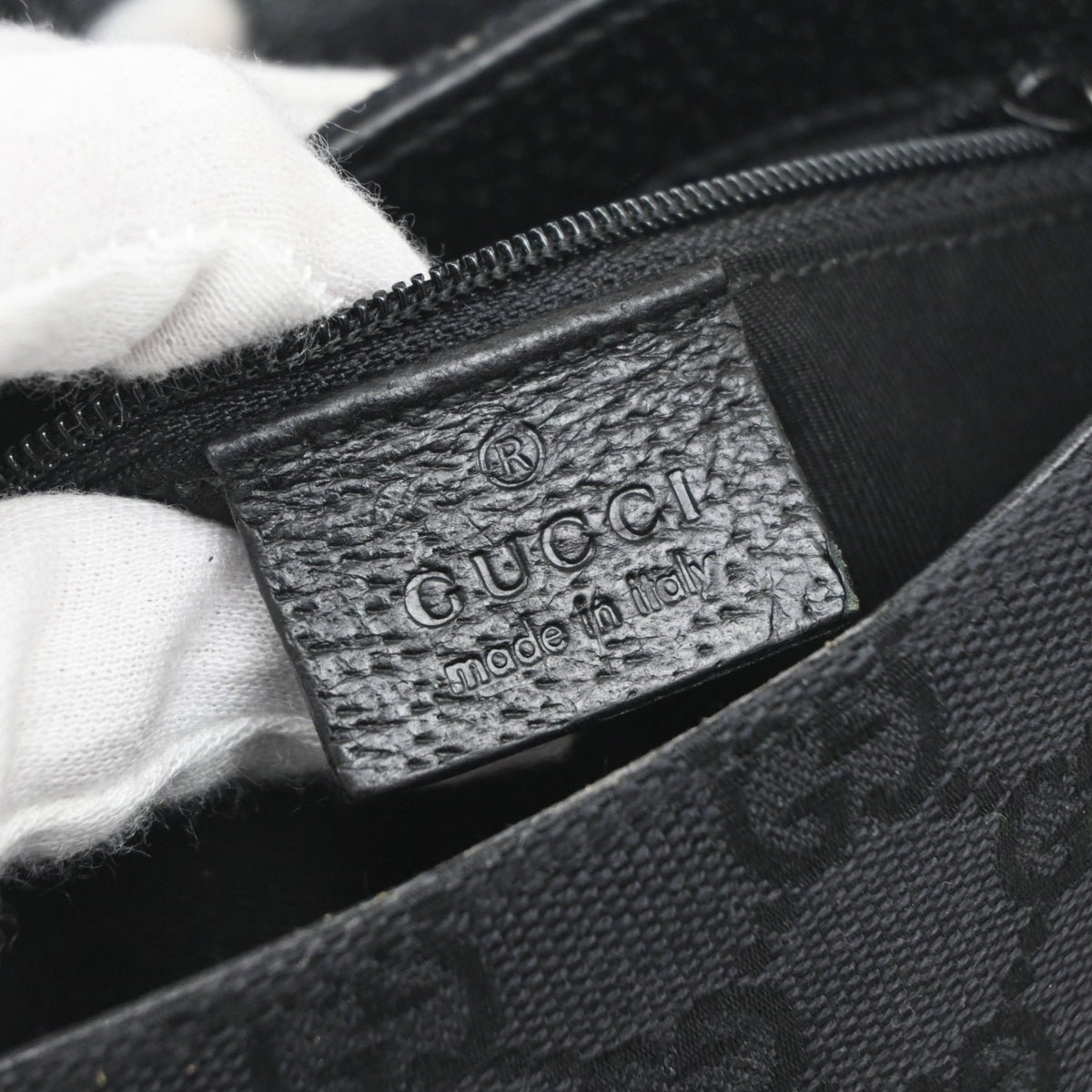 Gucci Buckle Waist Gg Canvas And Leather Black Canvas Clutche & Pouche Bag (Pre-Owned)