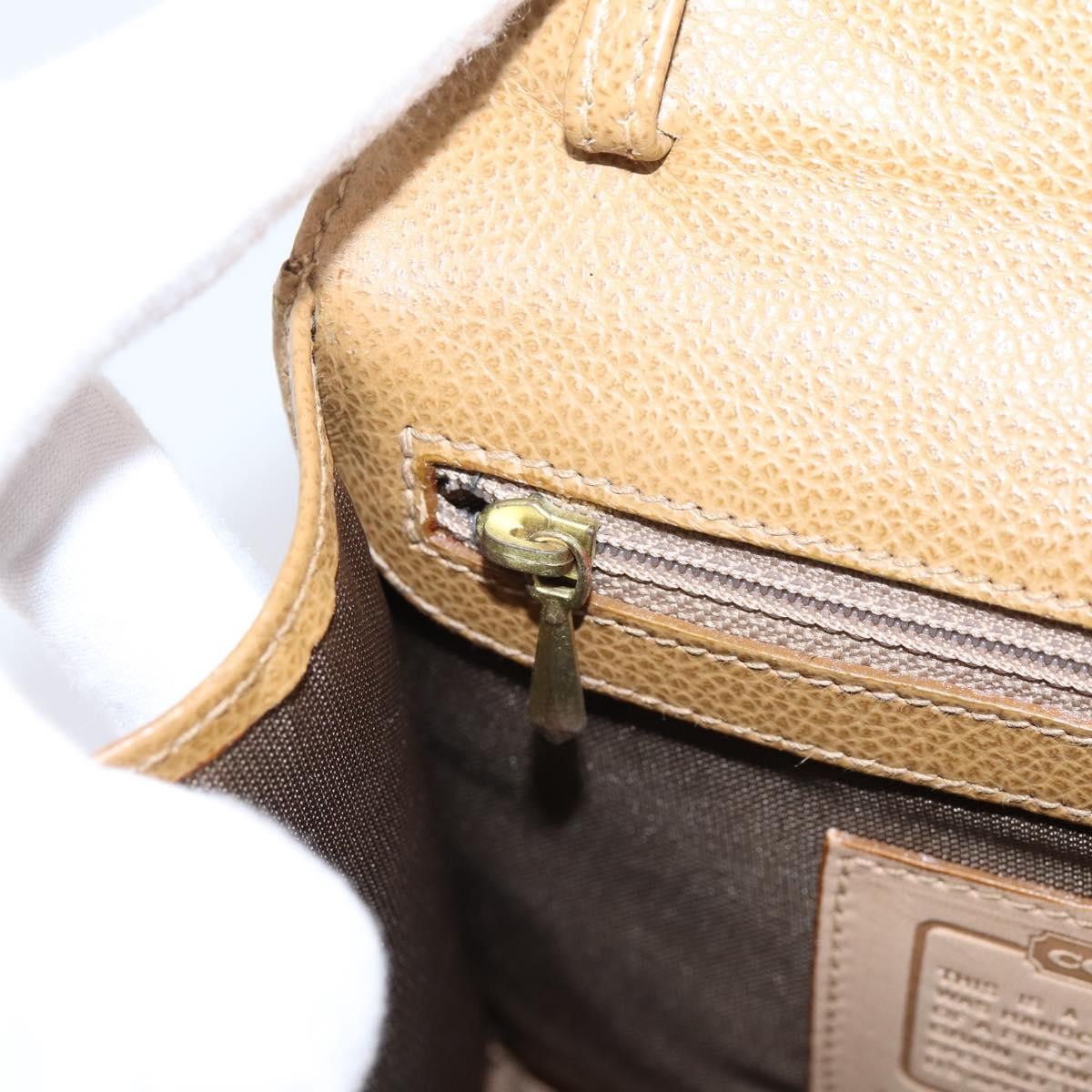 Coach Handbag Sling Beige Leather Handbag (Pre-Owned)