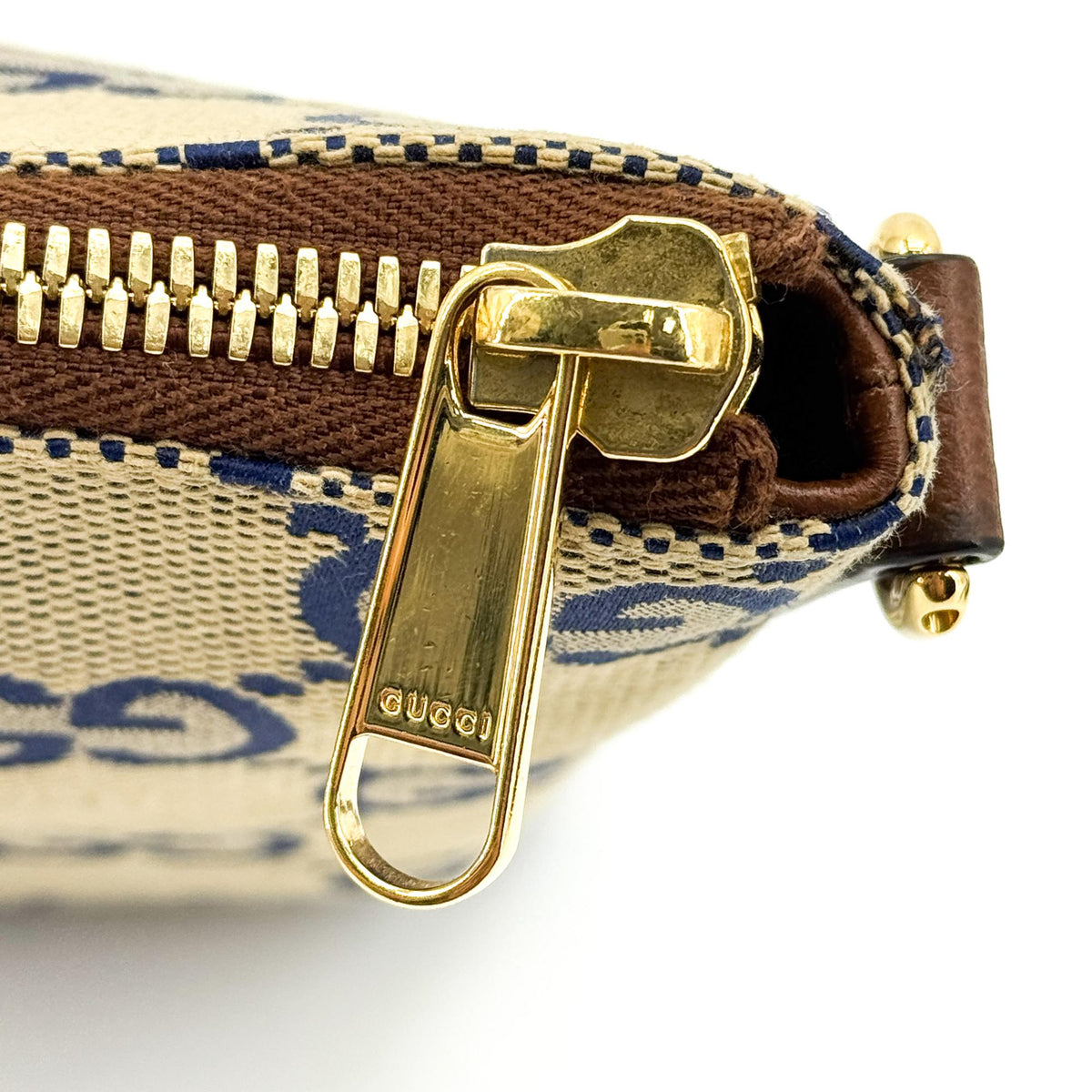 Gucci Zip Messenger Jumbo Gg Canvas Brown Canvas Handbag (Pre-Owned)