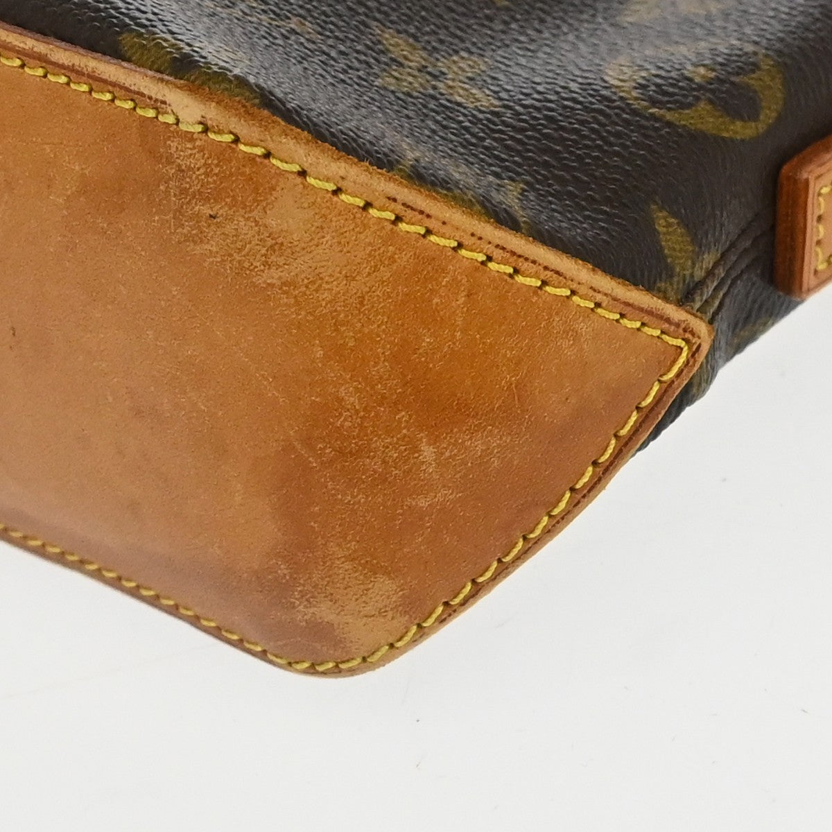 Louis Vuitton Trotteur Monogram Canvas Brown Canvas Shoulder Bag Bag (Pre-Owned)