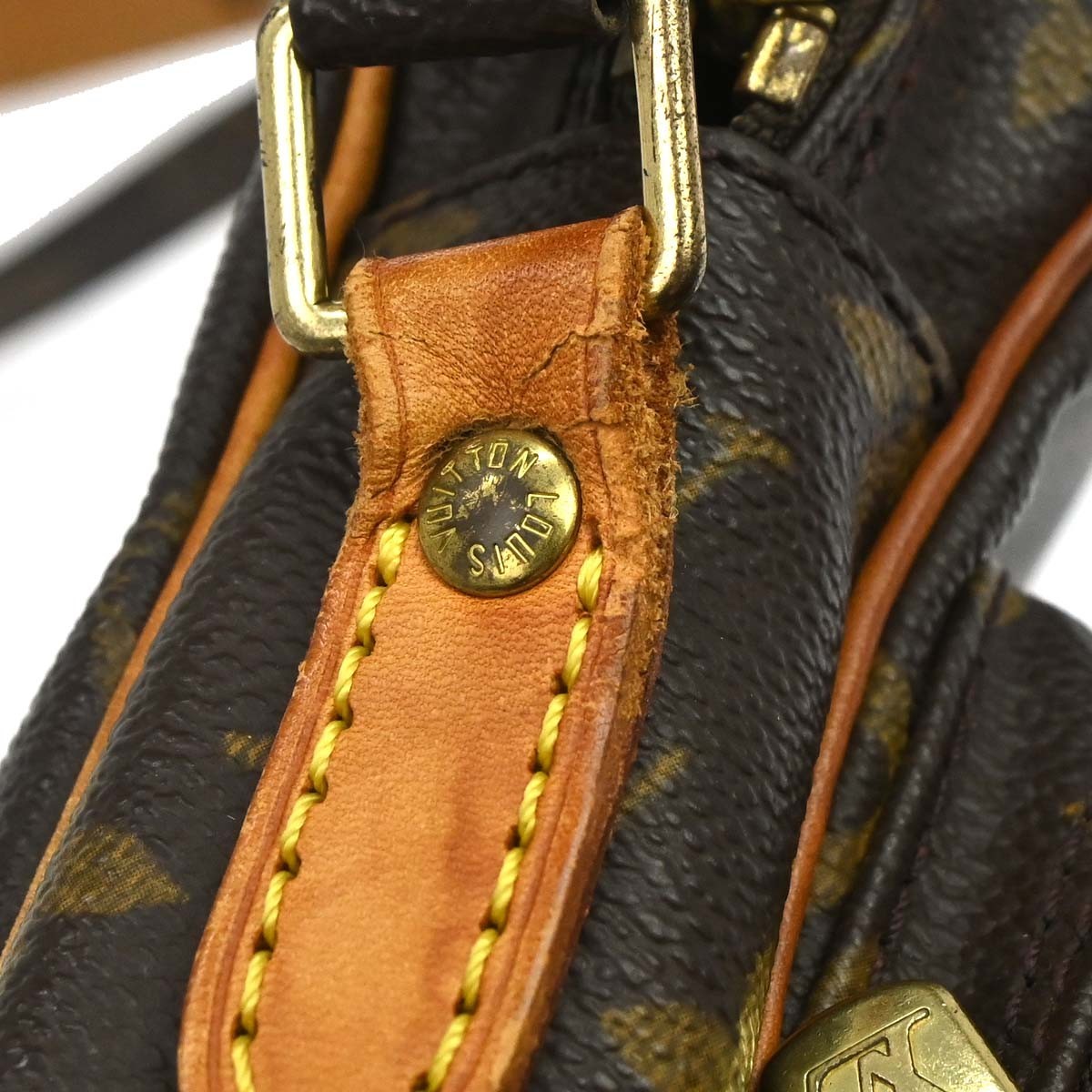 Louis Vuitton Amazone Monogram Canvas Brown Canvas Shoulder Bag Bag (Pre-Owned)