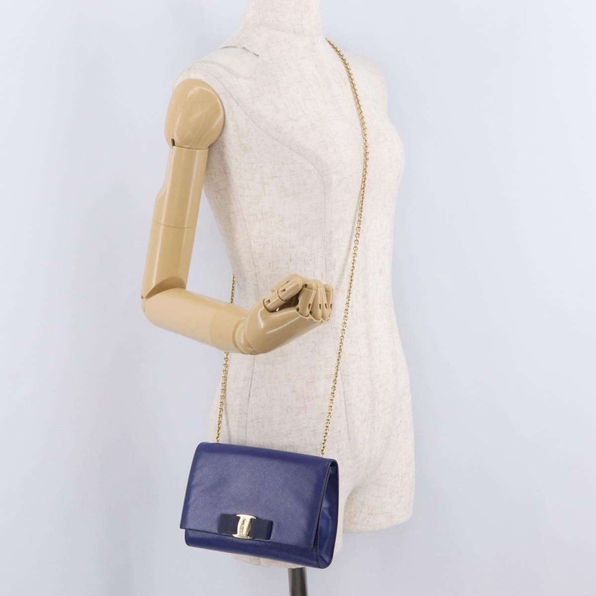 Salvatore Ferragamo Vala Chain Leather Blue Leather Shoulder Bag Bag (Pre-Owned)