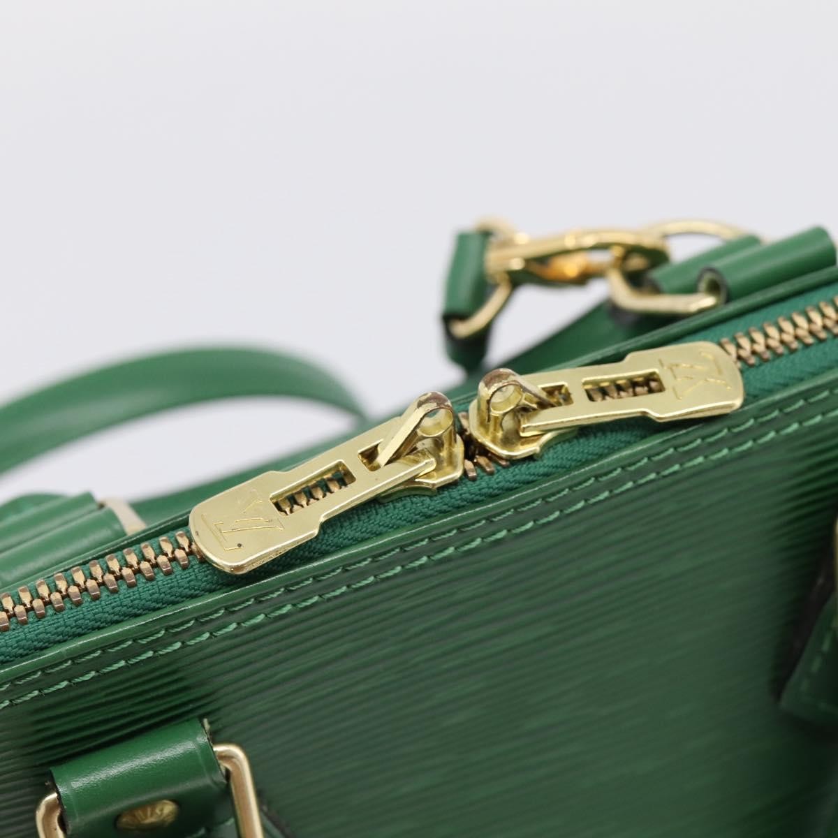 Louis Vuitton Alma Epi Leather Green Leather Handbag (Pre-Owned)