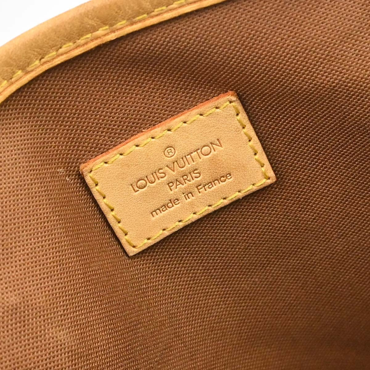 Louis Vuitton Batignolles Monogram Canvas Brown Canvas Shoulder Bag Bag (Pre-Owned)