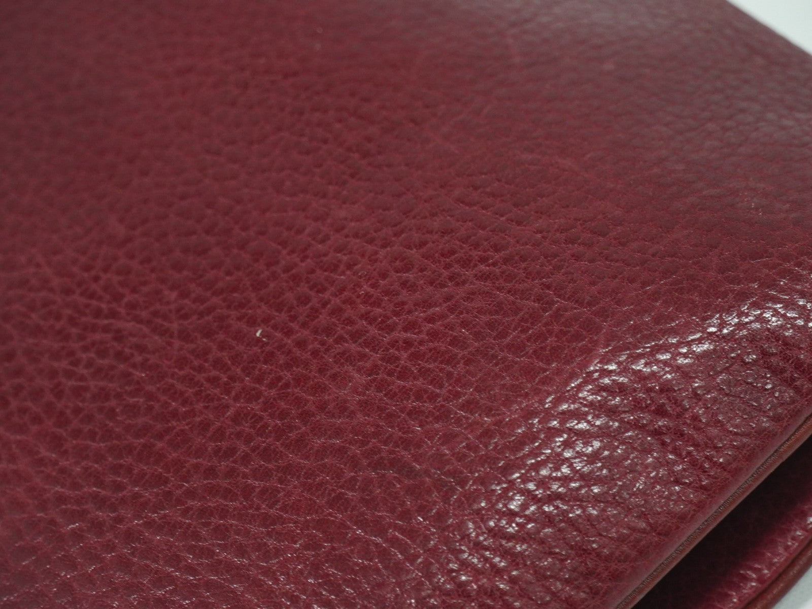 Cartier Must De Cartier Leather Burgundy Leather Shoulder Bag Bag (Pre-Owned)