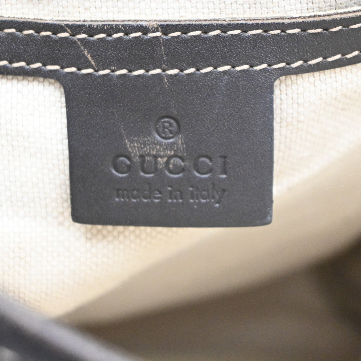 Gucci Flap Messenger Gg Coated Canvas Beige Canvas Crossbody Bag Bag (Pre-Owned)